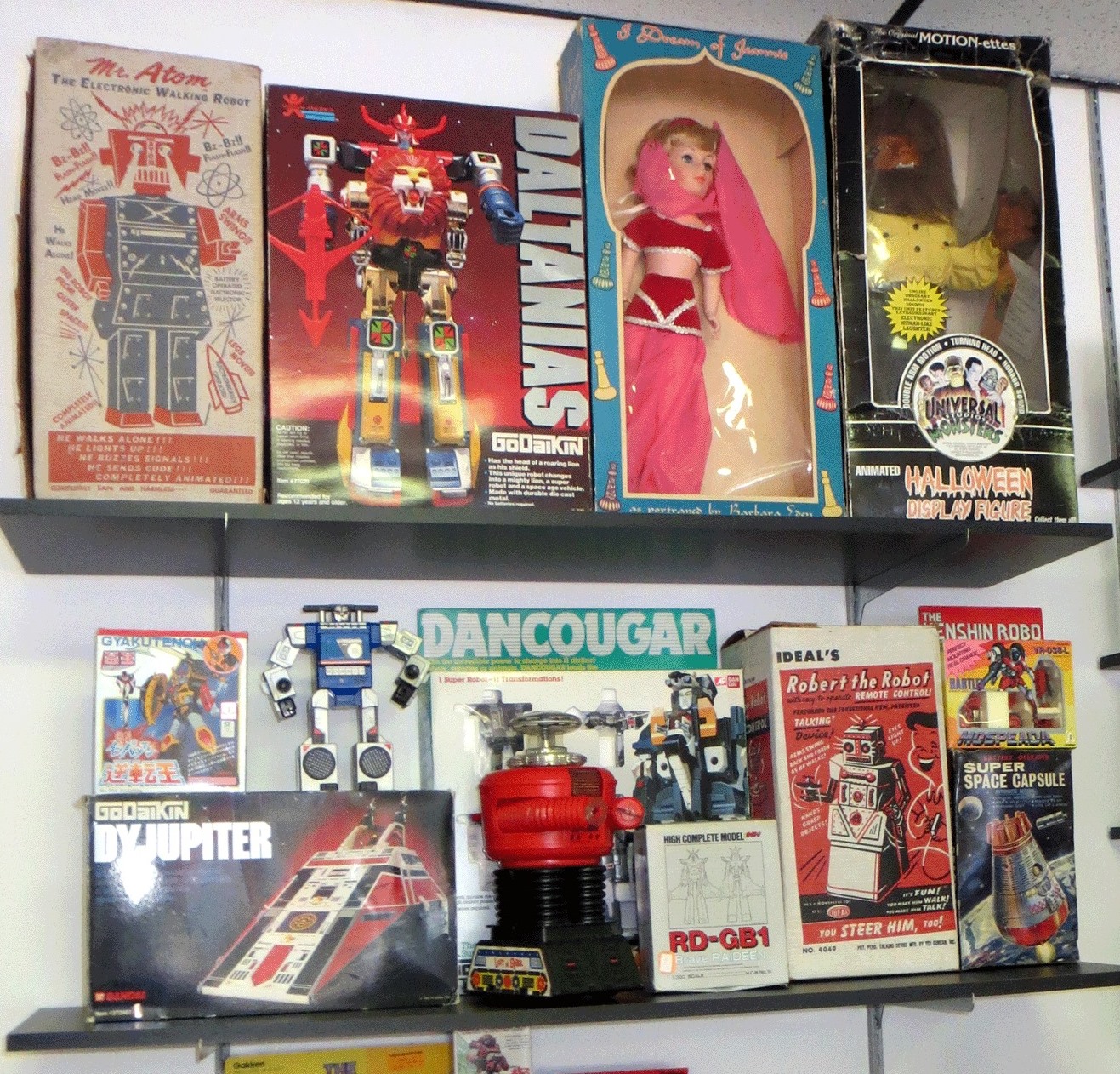 CATCH ATOMIC DIMESTORE AT THE 2023 PROVIDENCE ROCK AND ROLL YARD SALE