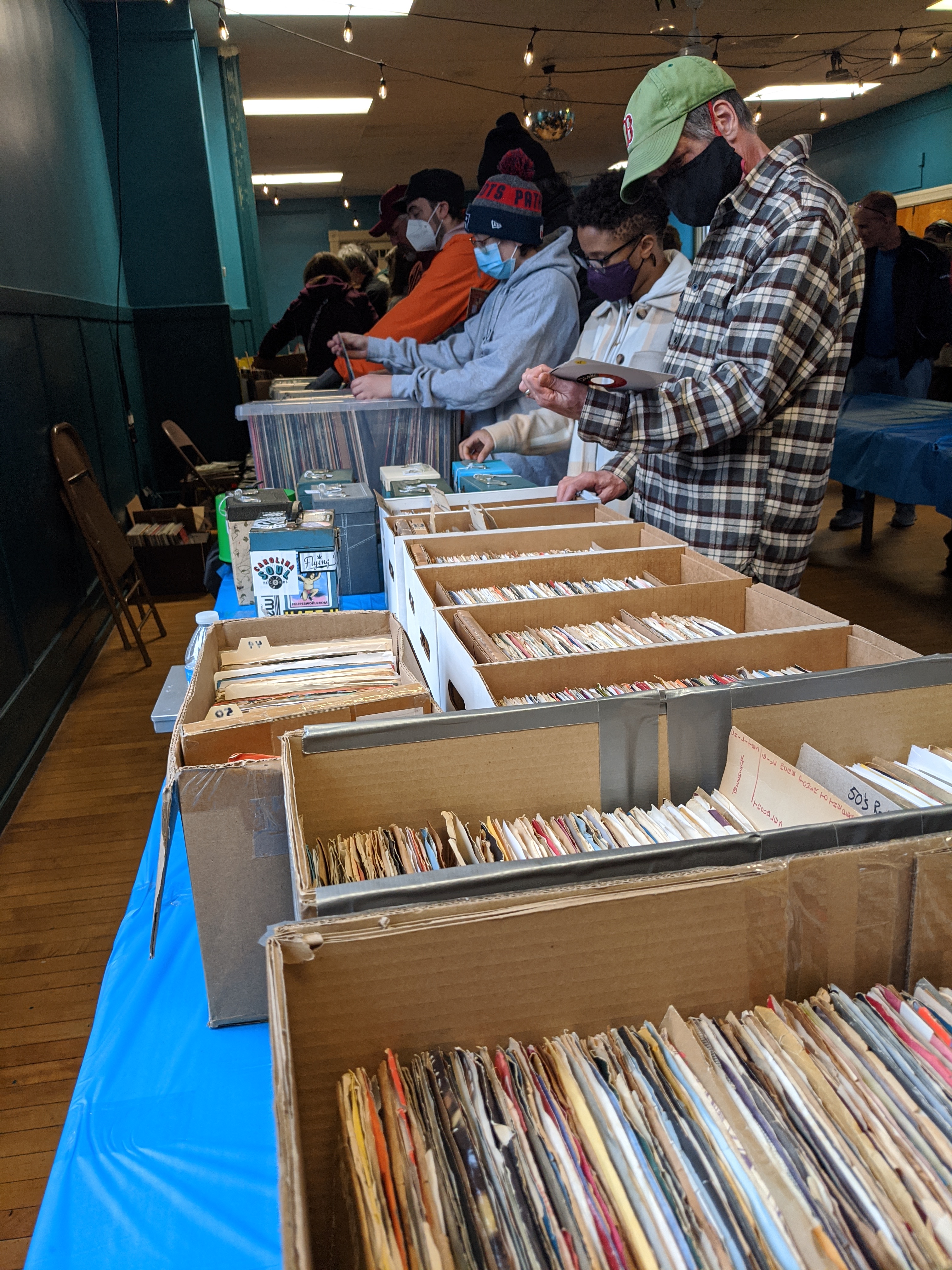 STRICTLY VINYL AT 9.4.22 SOMERVILLE ROCK AND ROLL YARD SALE